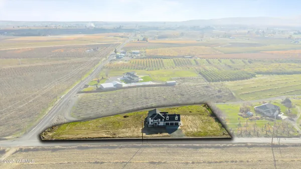 $1,450,000 | 3858 Zillah Drive East, Zillah, WA 98953