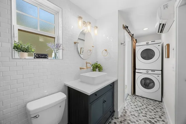 $619,000 | 6305 Weeks Cove, Austin, TX 78727