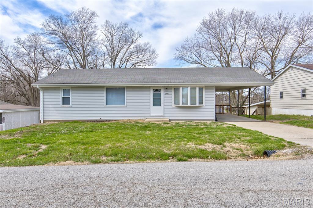 1926 Terrace Drive Alton, IL 62002 - Photo 1 of 40