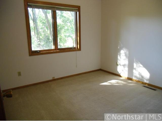 917 West River Road Champlin, MN 55316 - Photo 8 of 12 Gallery Image 8