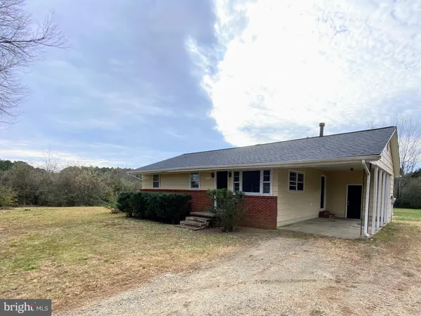 $1,845 | 10532 Robert East Lee Drive, Spotsylvania, VA 22551