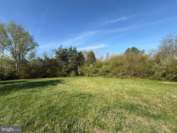 $1,845 | 10532 Robert East Lee Drive, Spotsylvania, VA 22551