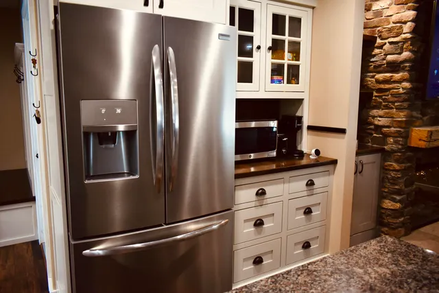 $645,000 | 71423 State Line Drive, Union, MI 49130