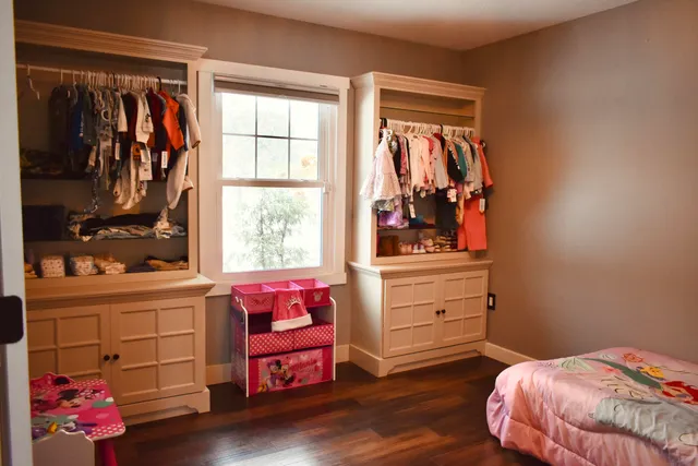 $645,000 | 71423 State Line Drive, Union, MI 49130