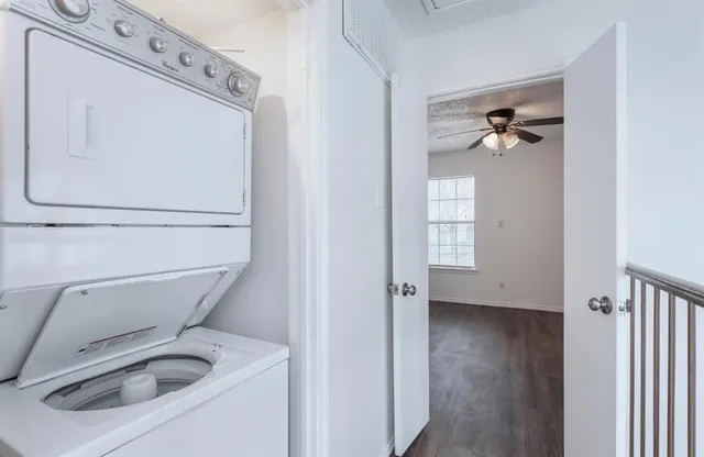 $1,500 | 15151 Berry Trail, Unit 201, Dallas, TX 75248
