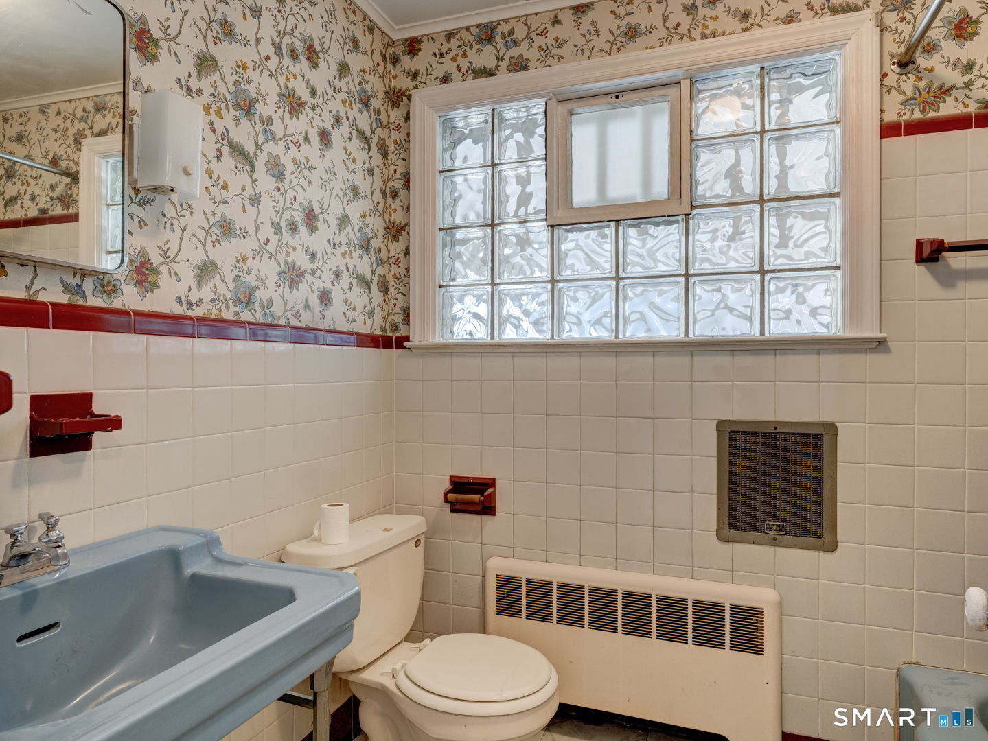 176 Stearns Street Bristol, CT 06010 - Photo 21 of 38