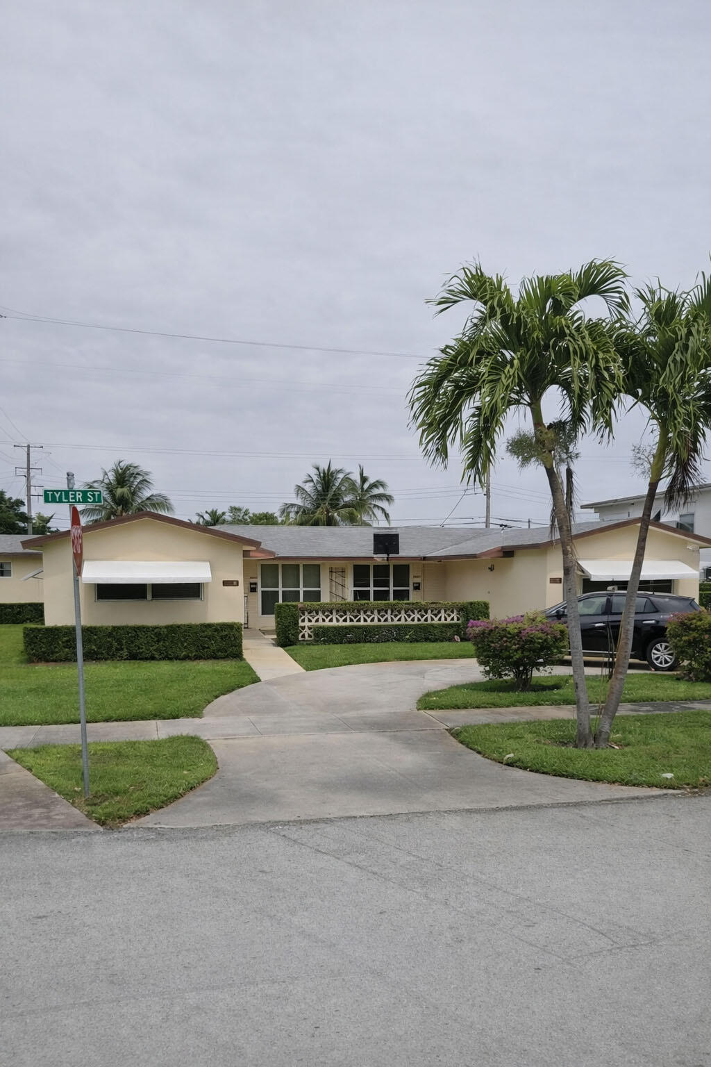 3709 Tyler Street Hollywood, FL 33021 - Photo 8 of 9 6 Image Mar 25, 2026, 01_10_13 PM