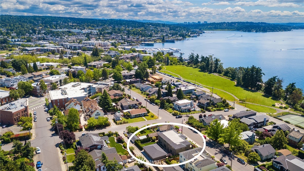 212 5th Avenue West Kirkland, WA 98033 - Photo 33 of 36 a view of a city