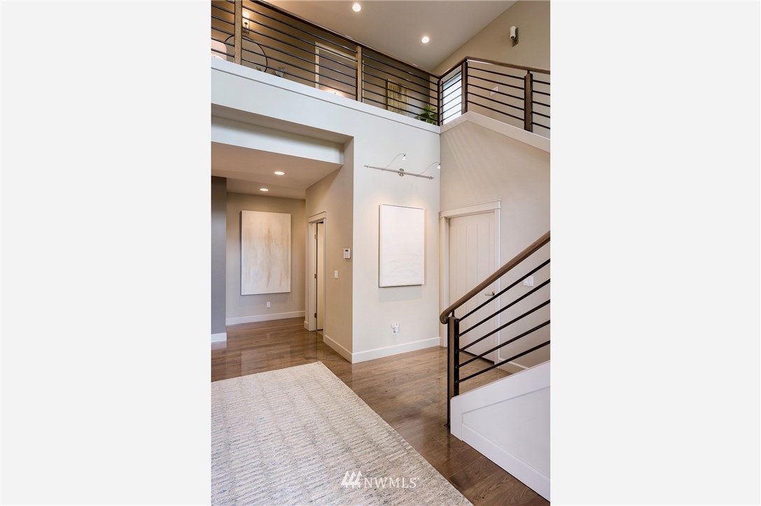212 5th Avenue West Kirkland, WA 98033 - Photo 5 of 36 a view of a hallway with entryway
