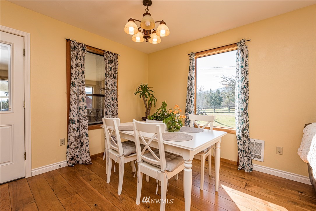 2711 Blue Mountain Road Port Angeles, WA 98362 - Photo 7 of 34 Gallery Image 7