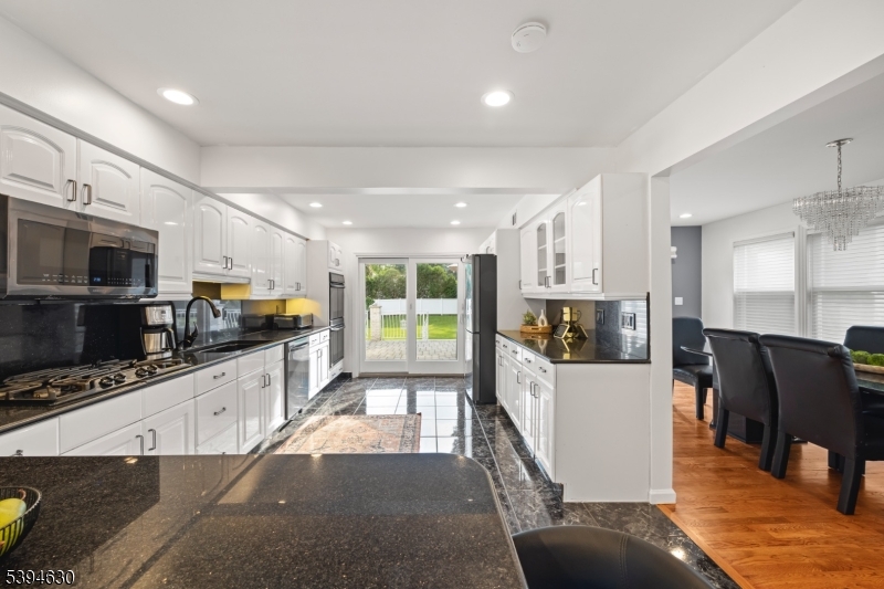 67 Brookside Terrace Clark, NJ 07066 - Photo 16 of 44