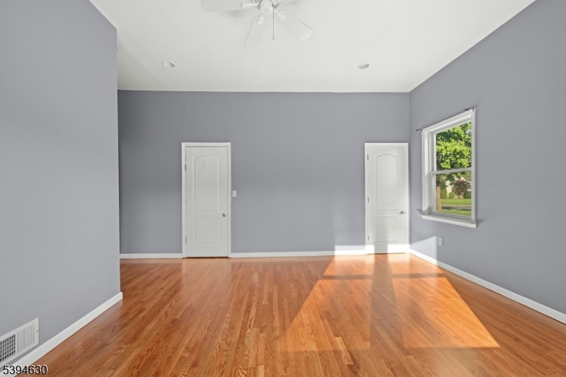 67 Brookside Terrace Clark, NJ 07066 - Photo 27 of 44