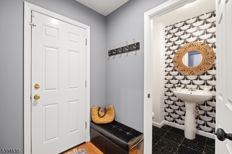 67 Brookside Terrace Clark, NJ 07066 - Photo 29 of 44