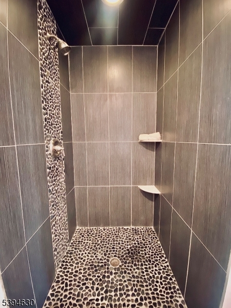 67 Brookside Terrace Clark, NJ 07066 - Photo 30 of 44