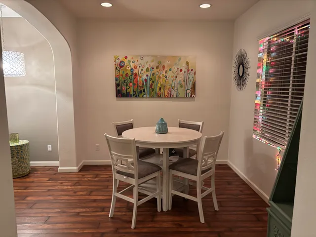 $4,000 | 520 Calle Vibrante, Palm Desert, CA 92211