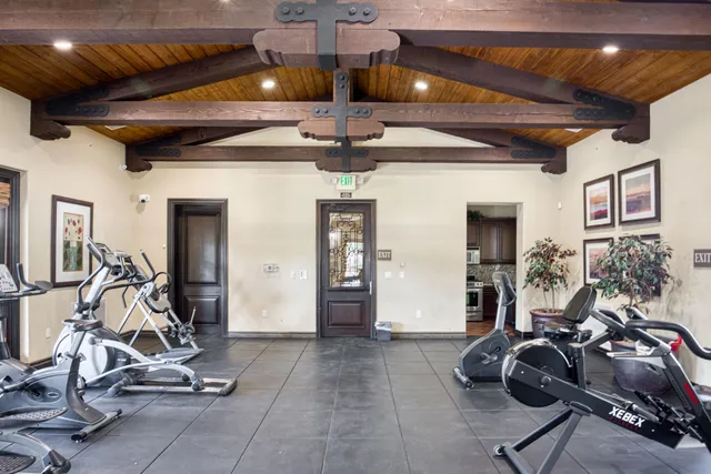 $4,000 | 520 Calle Vibrante, Palm Desert, CA 92211