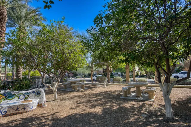 $4,000 | 520 Calle Vibrante, Palm Desert, CA 92211