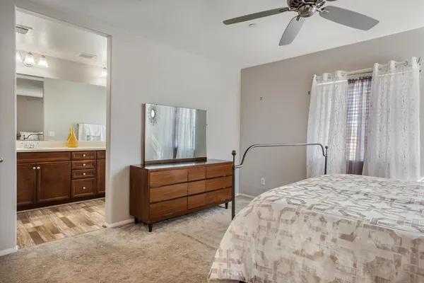 $2,900 | 520 Calle Vibrante, Palm Desert, CA 92211