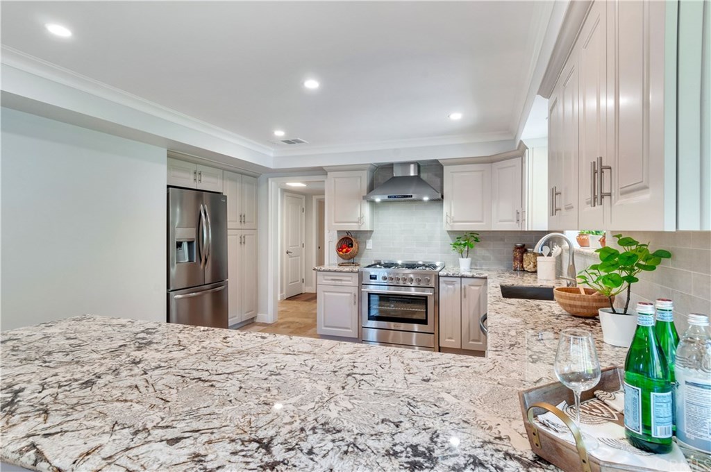 3810 Startouch Drive Pasadena, CA 91107 - Photo 12 of 48