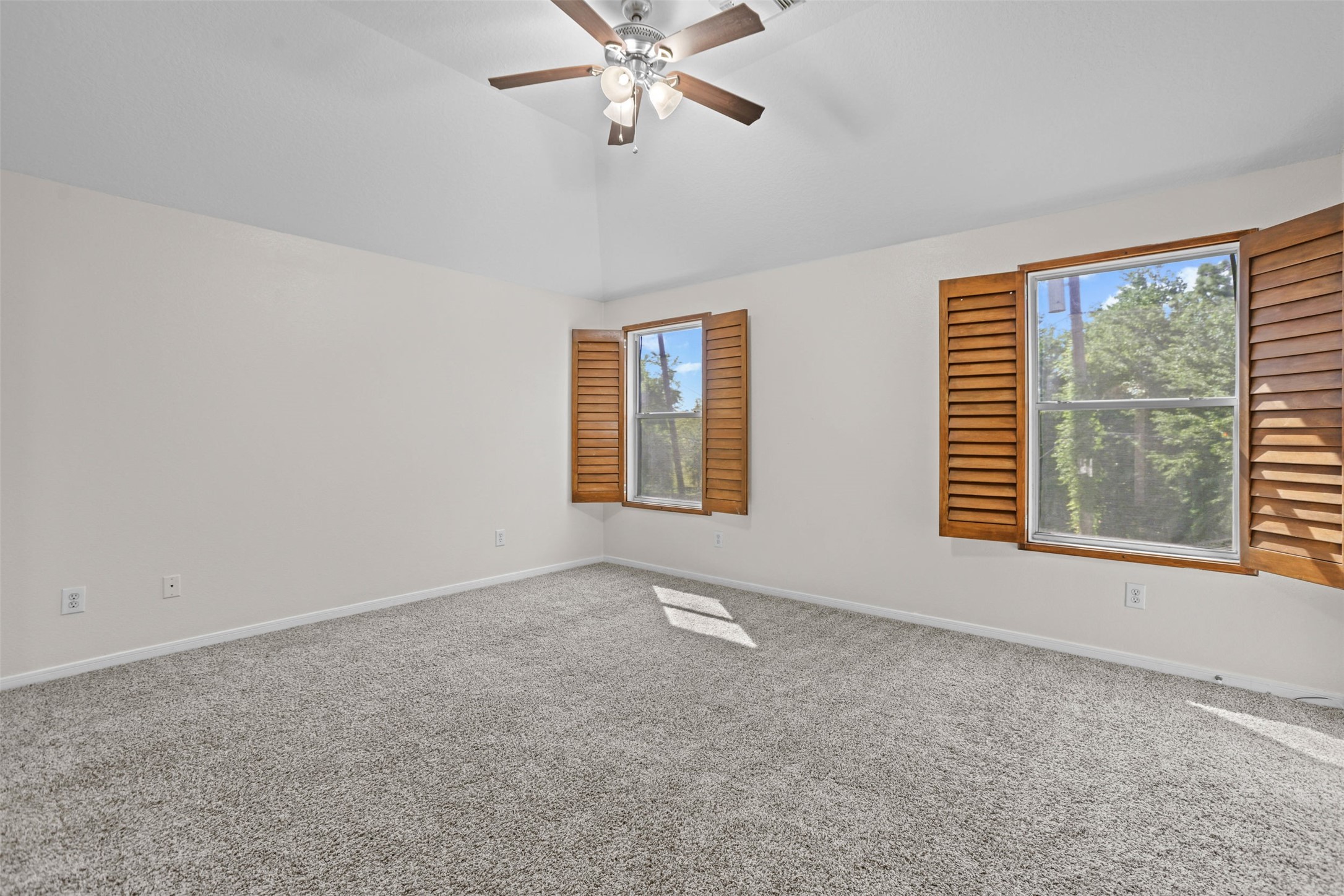 14808 Welbeck Drive Channelview, TX 77530 - Photo 27 of 36 a view of an empty room with a window