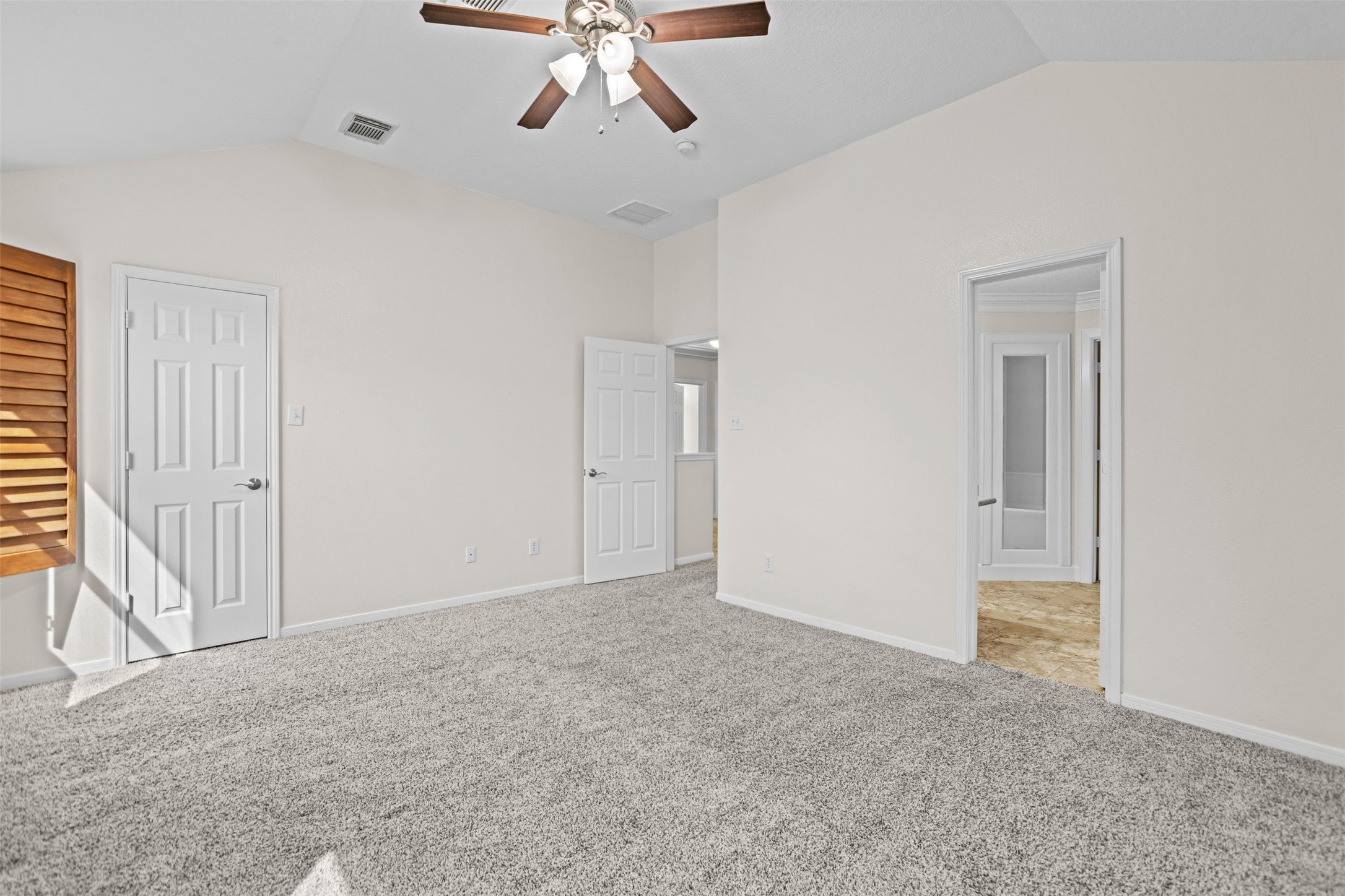 14808 Welbeck Drive Channelview, TX 77530 - Photo 28 of 36 a view of an empty room with a bathroom