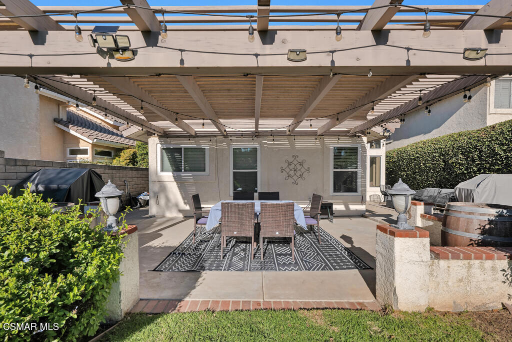 16 Valley Crest Road Simi Valley, CA 93065 - Photo 32 of 41