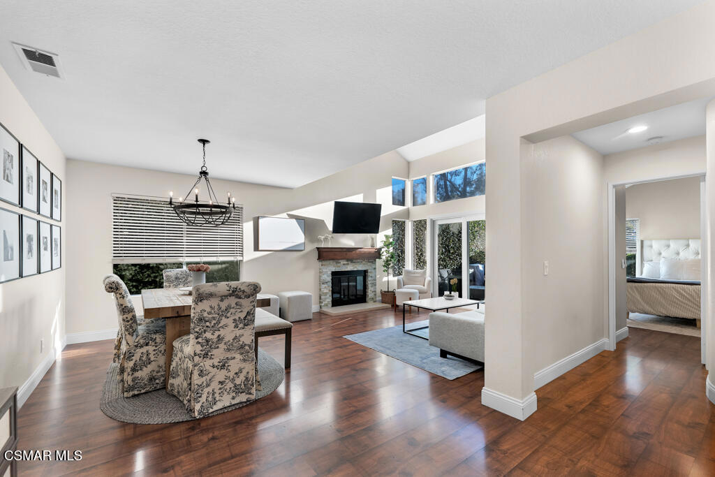 16 Valley Crest Road Simi Valley, CA 93065 - Photo 6 of 41