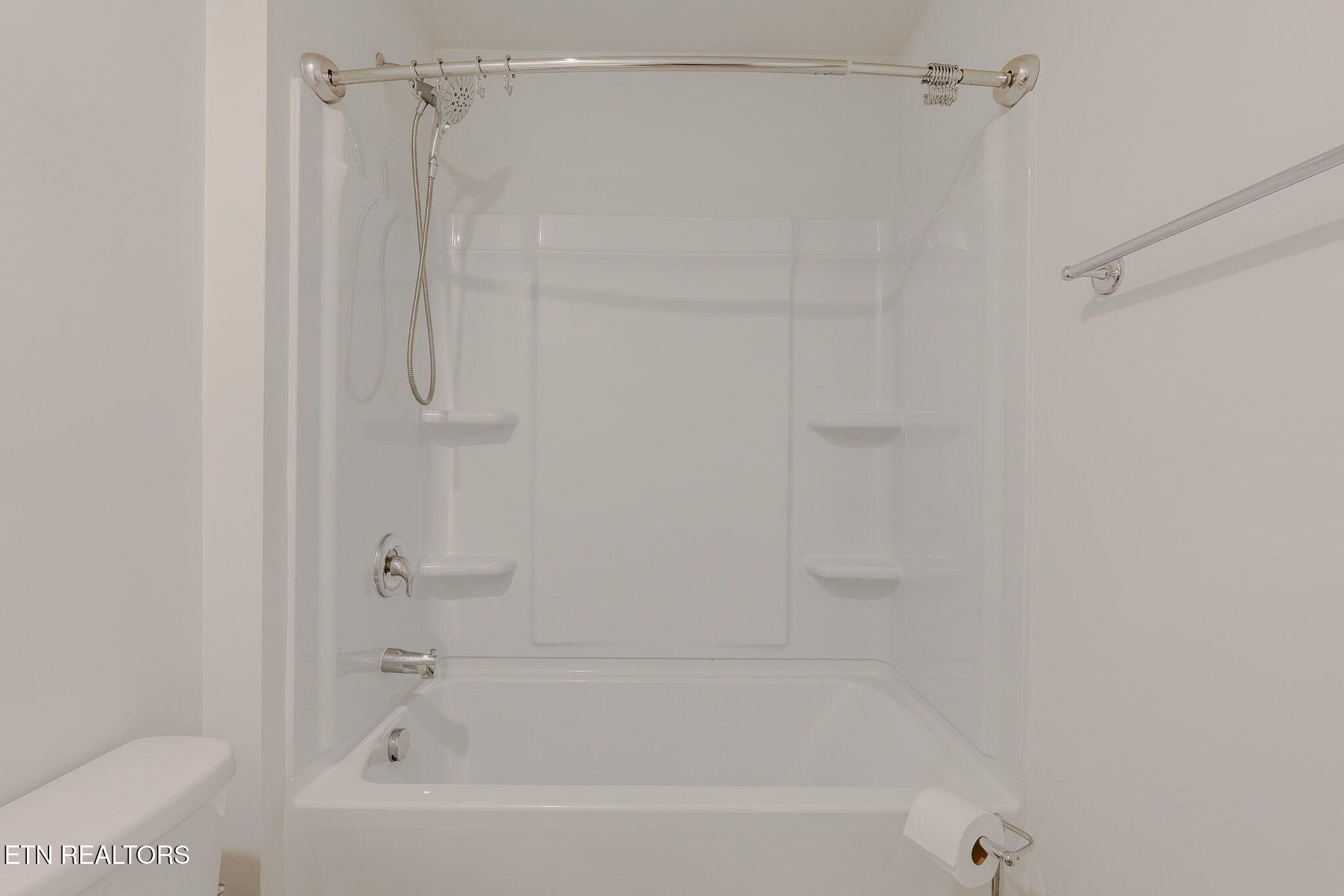 2540 Lucille Lane Talbott, TN 37877 - Photo 21 of 36 33-web-or-mls-_DSC9154-HDR