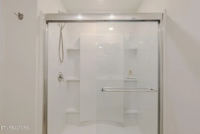 $324,990 | 2540 Lucille Lane, Talbott, TN 37877