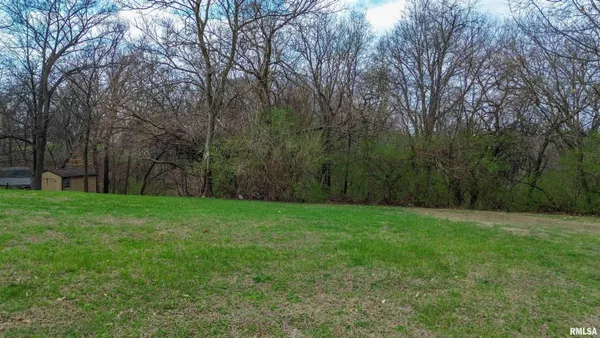 $15,000 | South Whittingham Cove, Mapleton, IL 61547