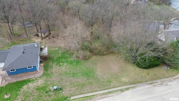 $15,000 | South Whittingham Cove, Mapleton, IL 61547