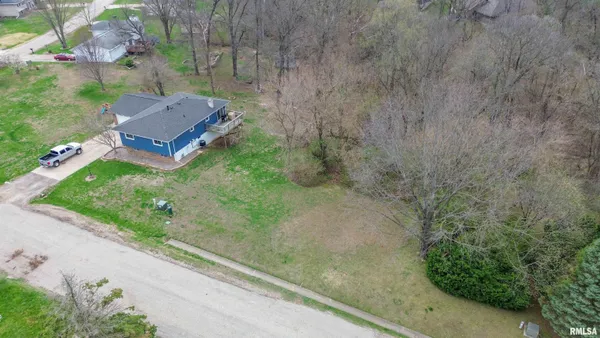 $15,000 | South Whittingham Cove, Mapleton, IL 61547