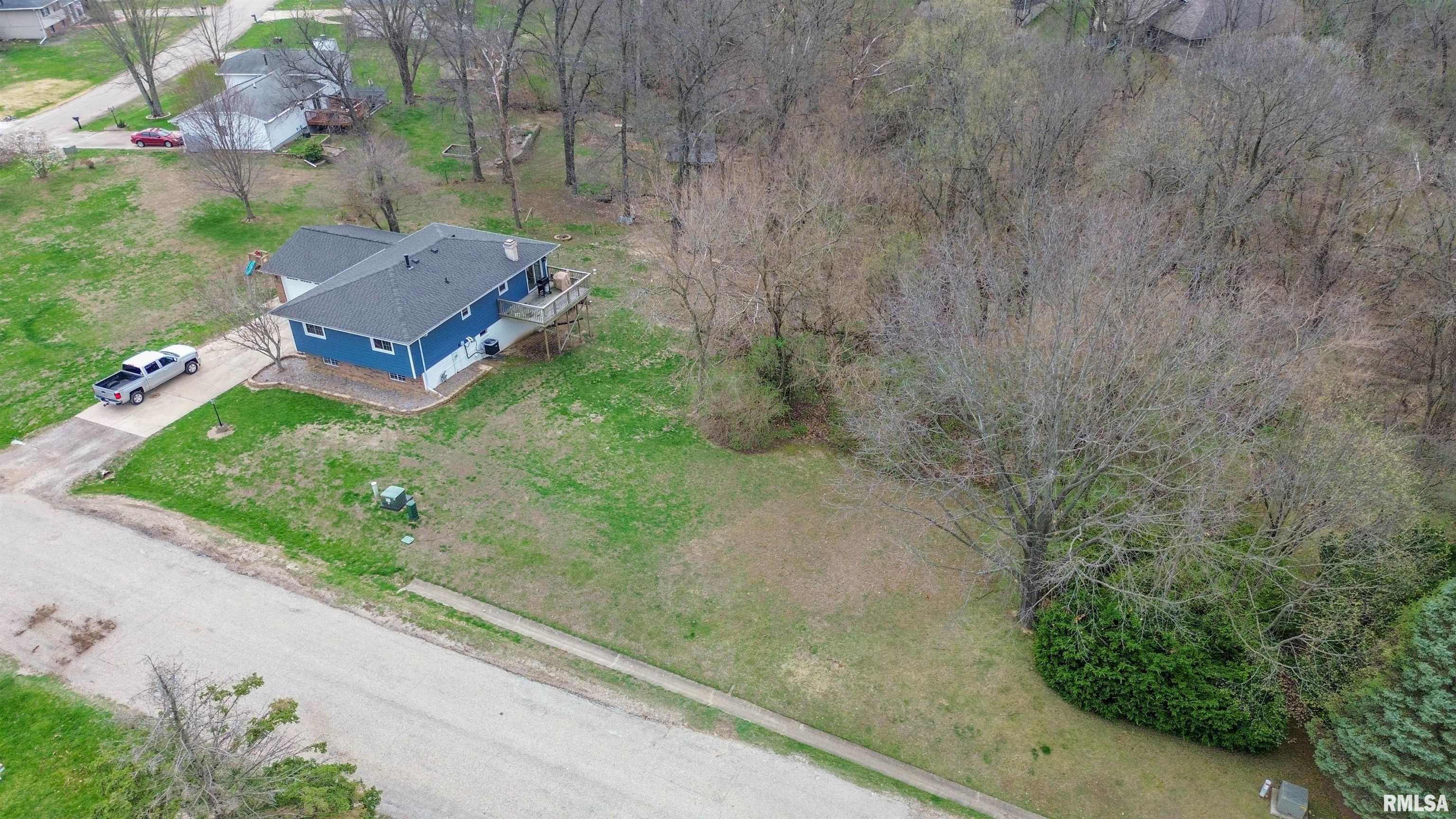 South Whittingham Cove Mapleton, IL 61547 - Photo 7 of 13