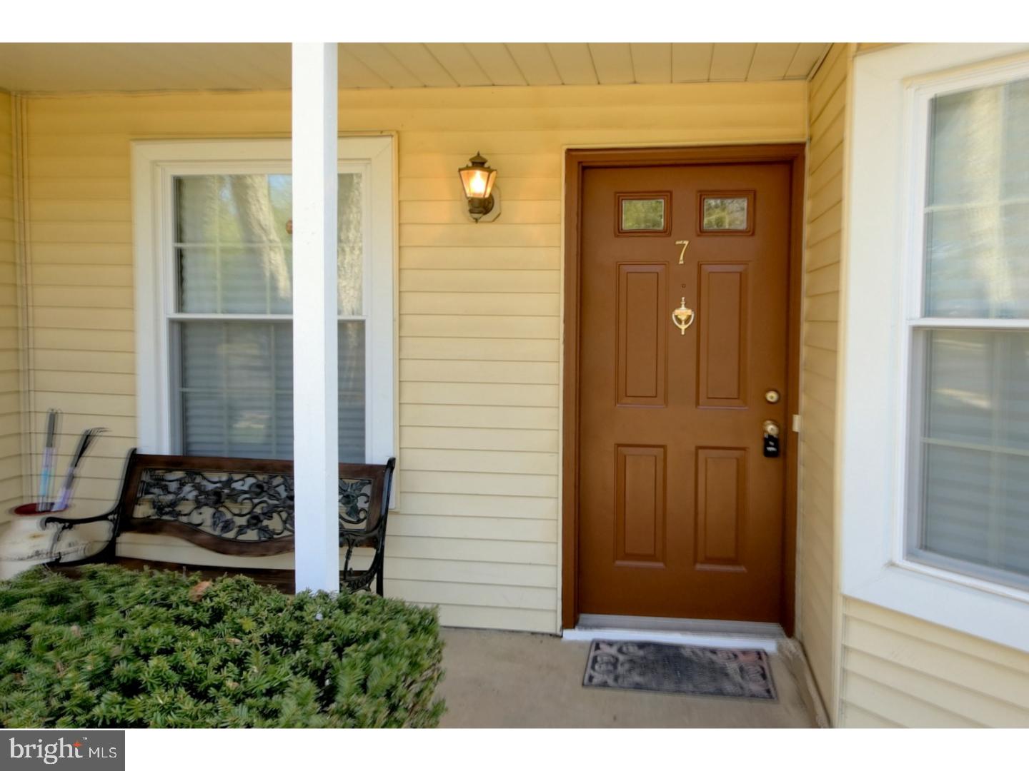 7 Mill Run West Hightstown, NJ 08520 - Photo 2 of 24