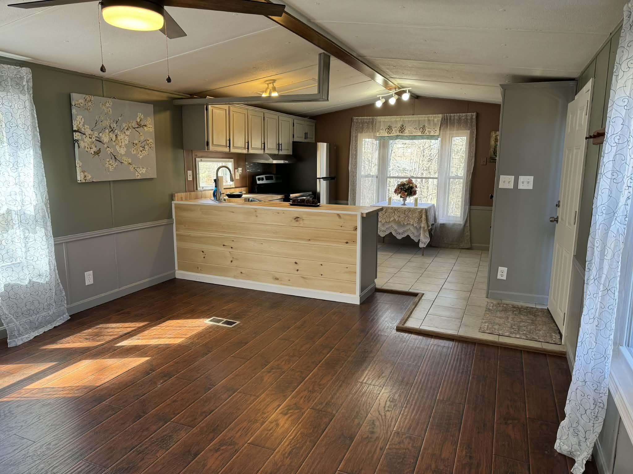 10 Romeo Boulevard Sullivan, ME 04664 - Photo 8 of 31 kitchen liv view