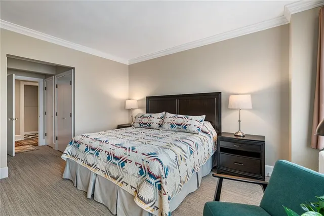 $415,000 | 4618 Warwick Boulevard, Unit 6C, Kansas City, MO 64112