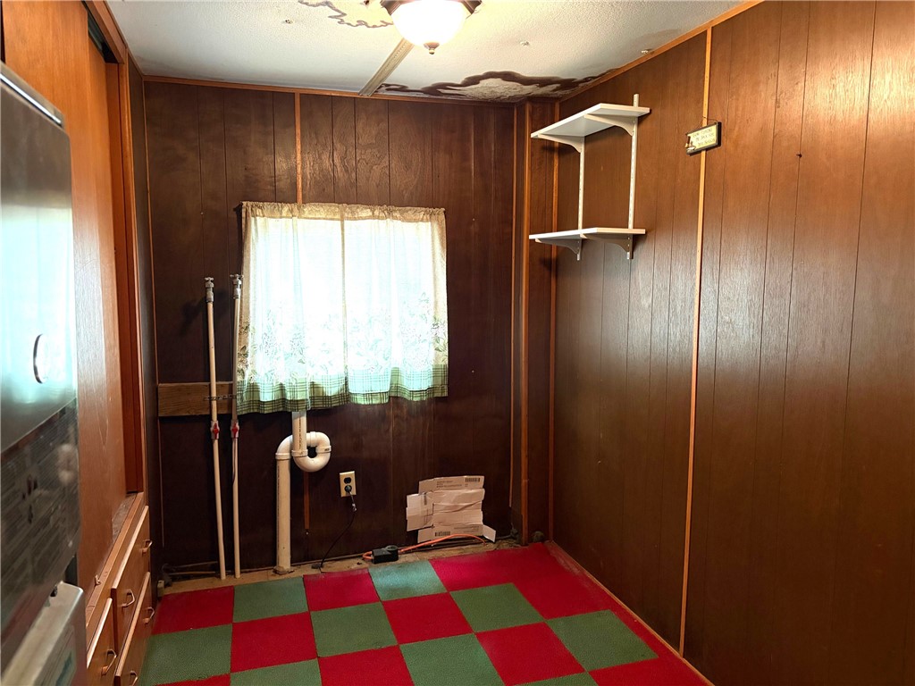 3424 Conservation Road Alma, IL 62807 - Photo 10 of 15 Laundry room