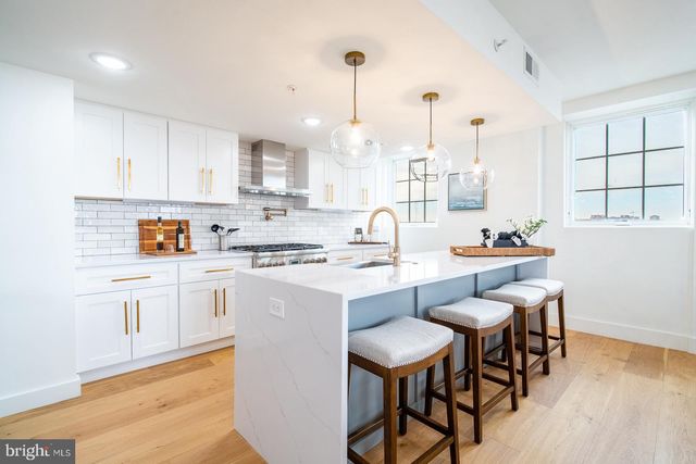 $1,564,000 | 312 South Washington Street, Unit 602, Alexandria, VA 22314