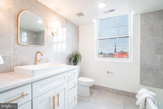 $1,564,000 | 312 South Washington Street, Unit 602, Alexandria, VA 22314