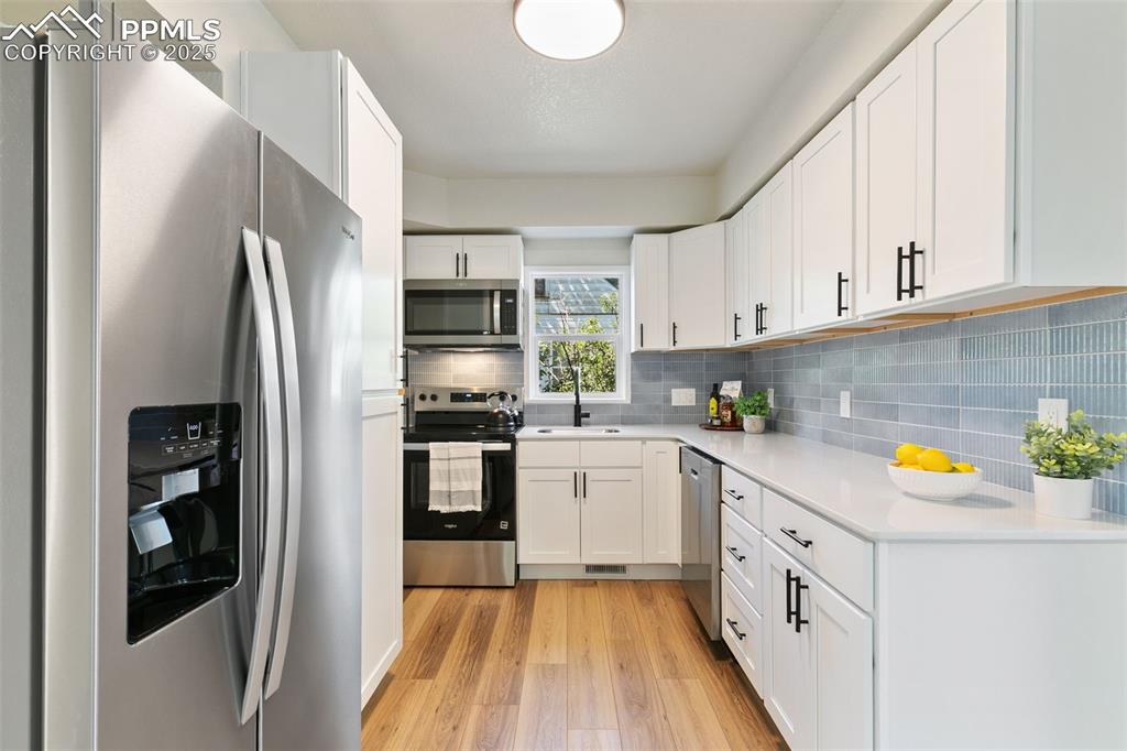 228 East Jefferson Street Colorado Springs, CO 80907 - Photo 16 of 33