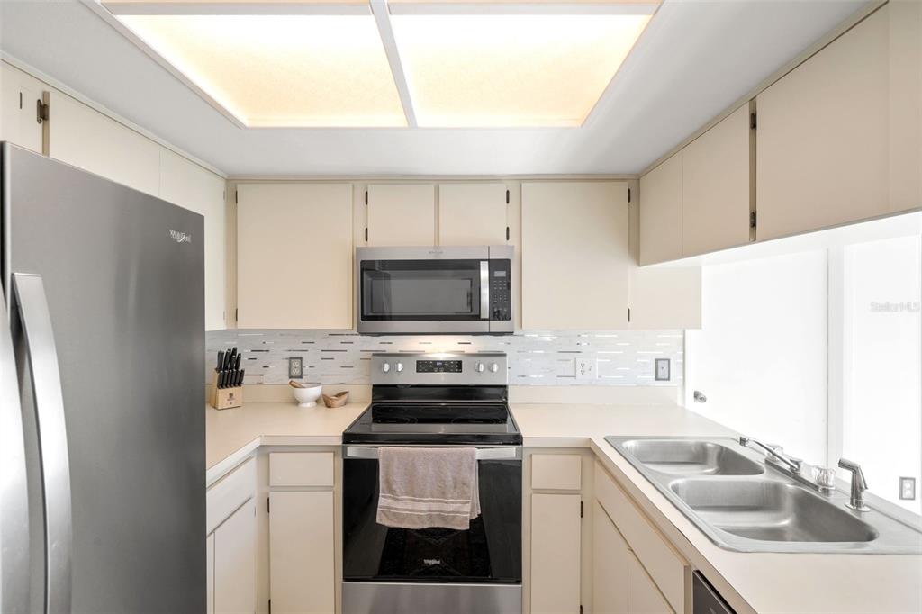 6665 Water Oak Court Spring Hill, FL 34606 - Photo 18 of 64