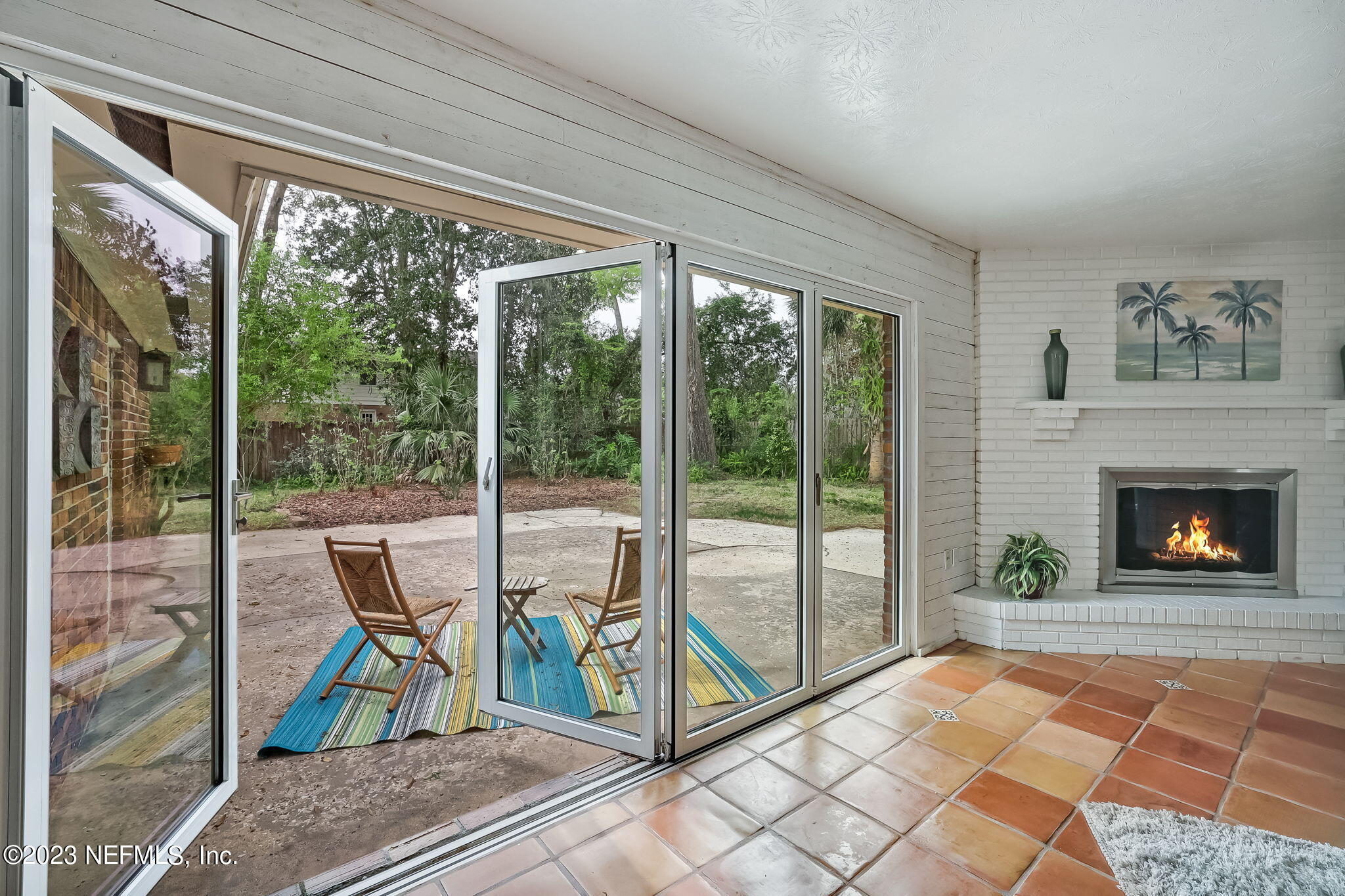 9462 Ponder Road Jacksonville, FL 32257 - Photo 16 of 41 LARGE ATRIUM DOORS TO PATIO