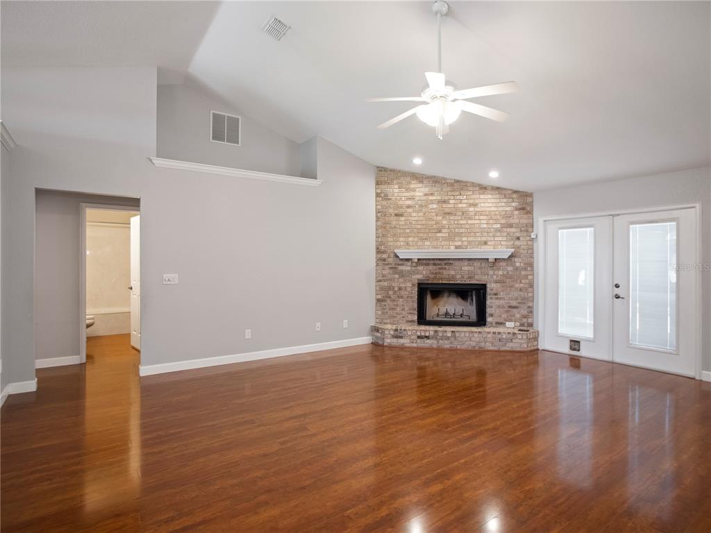 1258 Northeast 51st Loop Ocala, FL 34479 - Photo 6 of 42