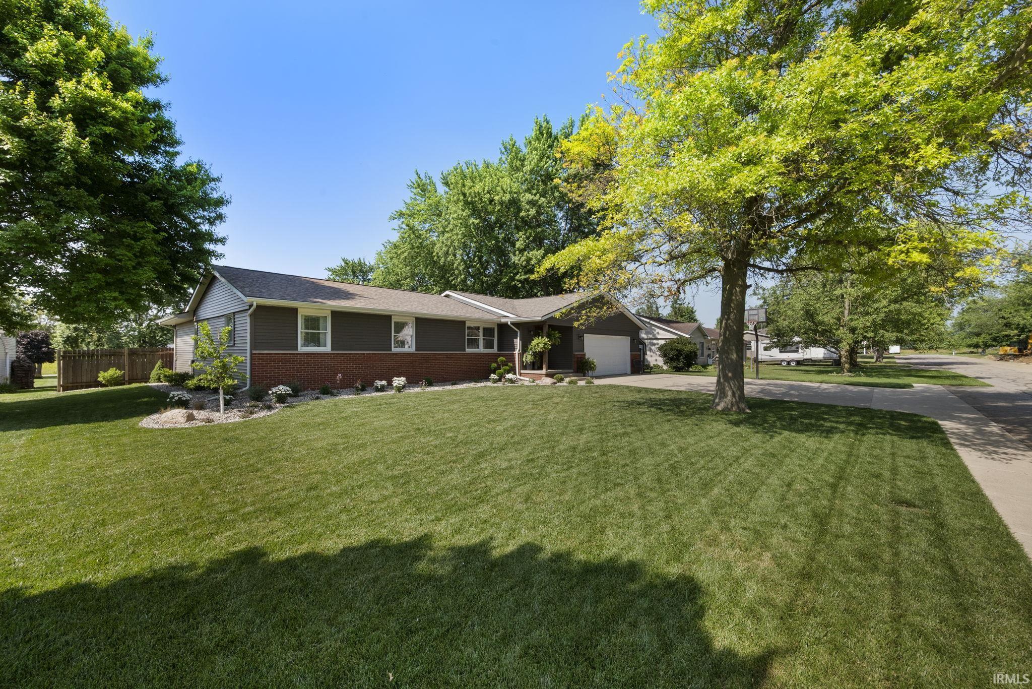 604 West 2nd Street Fowler, IN 47944 - Photo 2 of 36