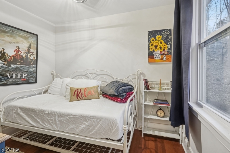 916 East End Road Newton, NJ 07860 - Photo 18 of 31 a bedroom with a bed and a window