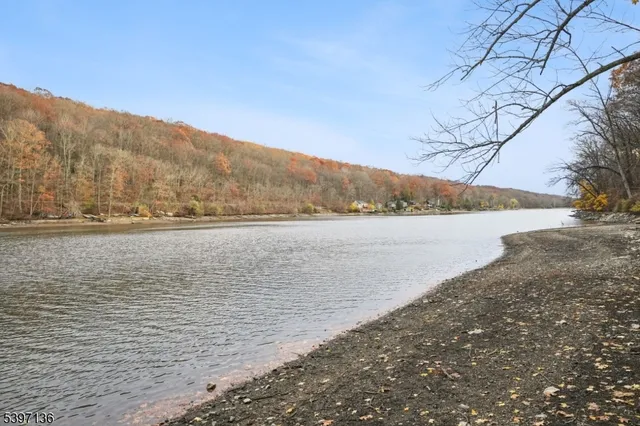 $2,900 | 916 East End Road, Newton, NJ 07860