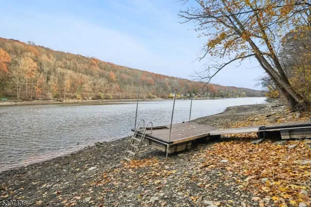 $2,900 | 916 East End Road, Newton, NJ 07860