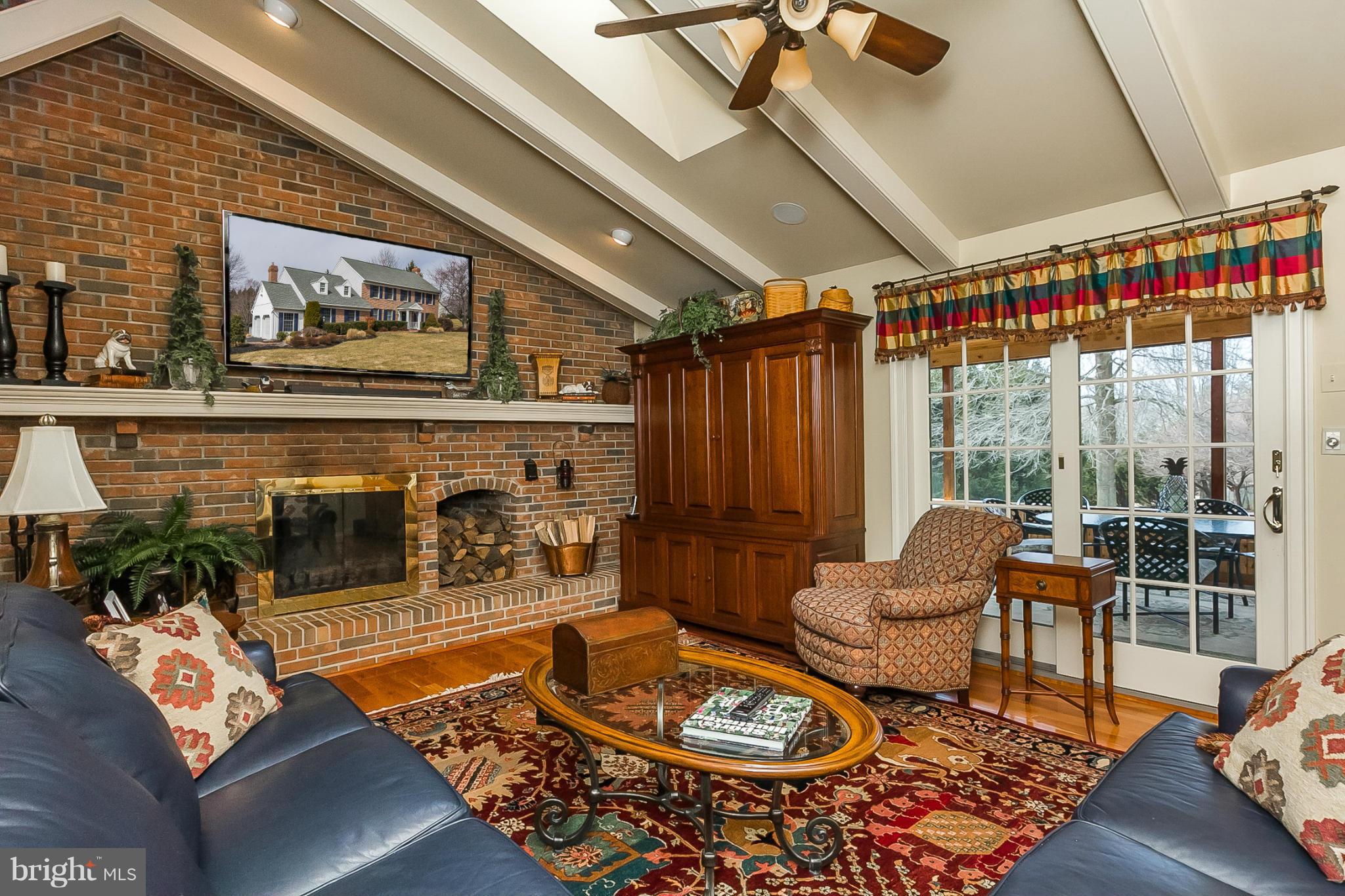 14714 Manor Road Phoenix, MD 21131 - Photo 9 of 30 Family Room
