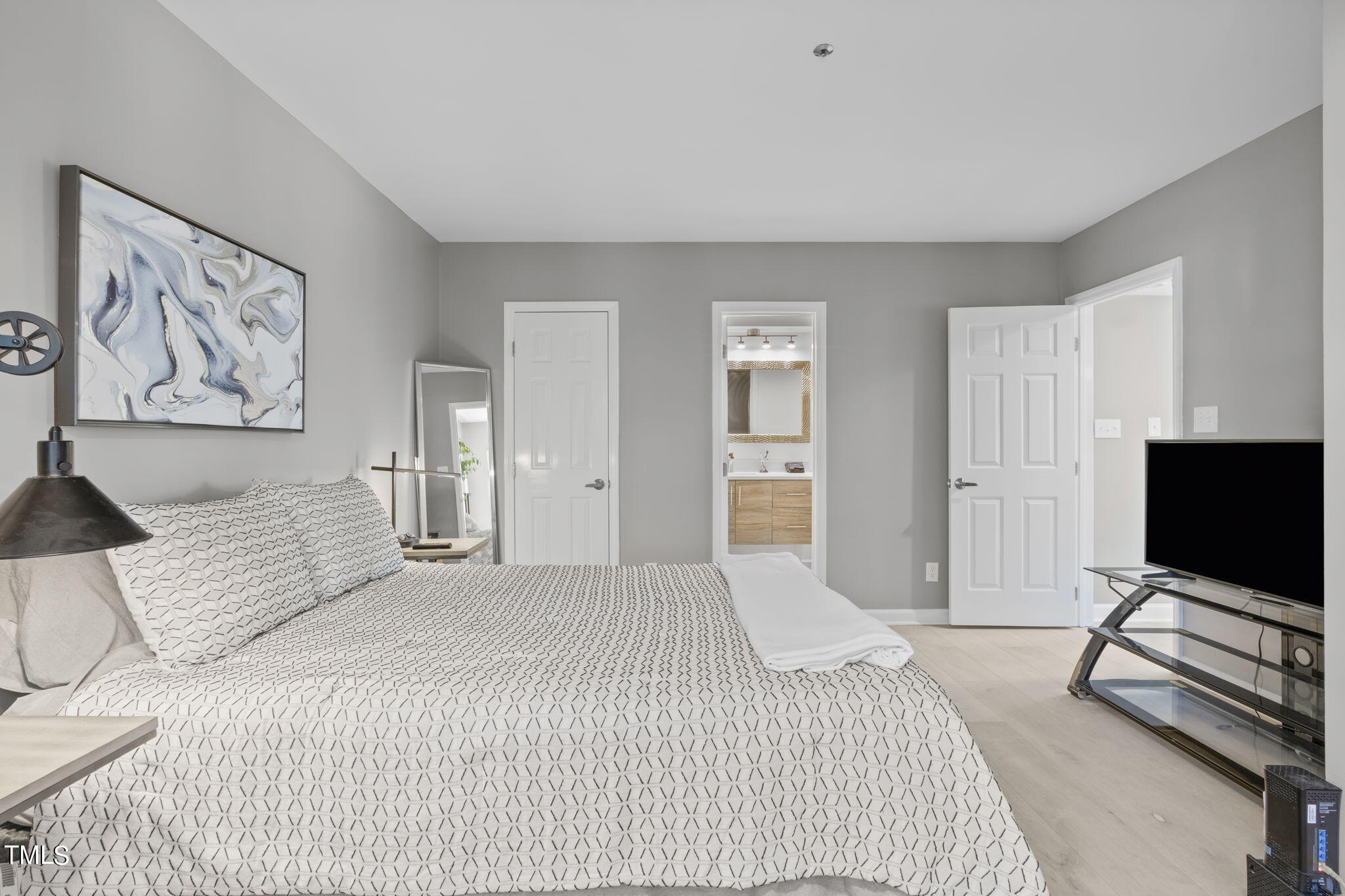 235 New Bern Place, Unit 201 Raleigh, NC 27601 - Photo 21 of 35 A (3 of 23)