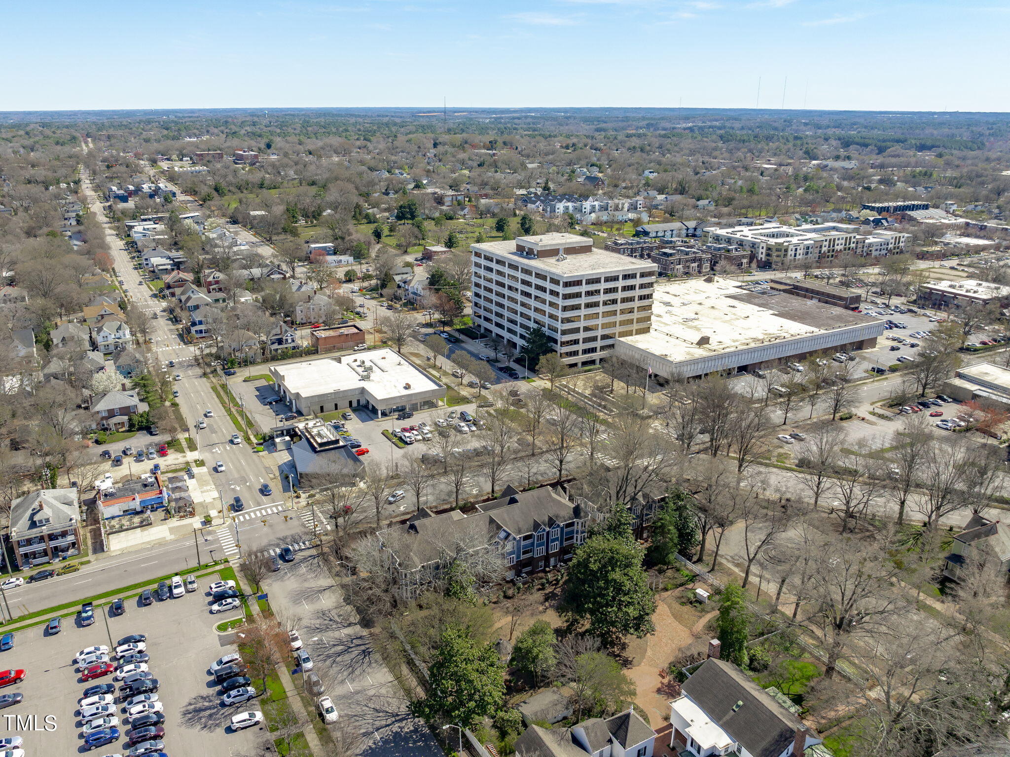235 New Bern Place, Unit 201 Raleigh, NC 27601 - Photo 33 of 35 Aerial (6 of 9)